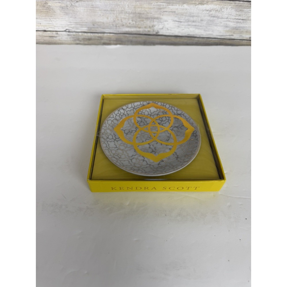 Kendra Scott White and Gold Decorative Trinket Dish